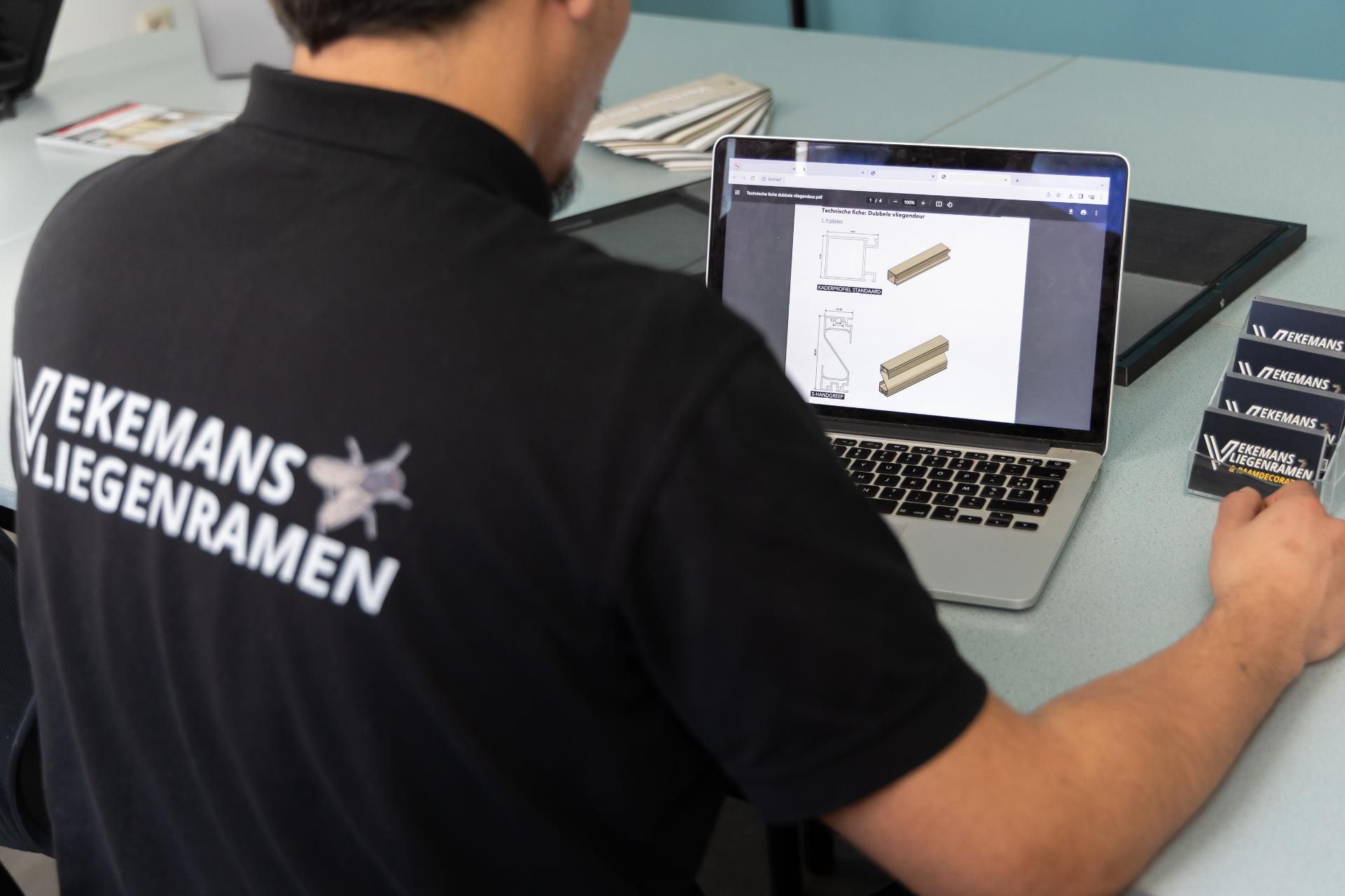 Vekemans vliegenramen werkt naadloos samen met bouwprofessionals